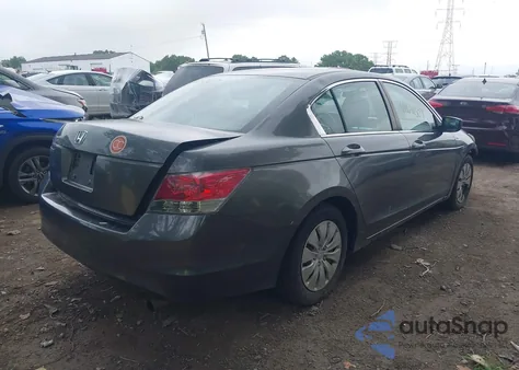 2008 Honda Accord 2.4 Lx z USA, uszkodzony, nr VIN 1HGCP26388A150757